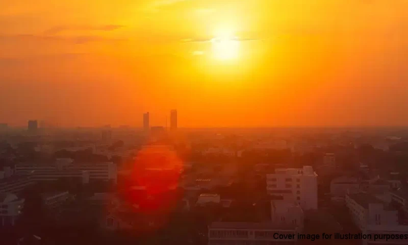 30 Fatalities Reported from Heatstroke in Thailand as Government Alerts Potential Temperatures Surpassing 52ºC