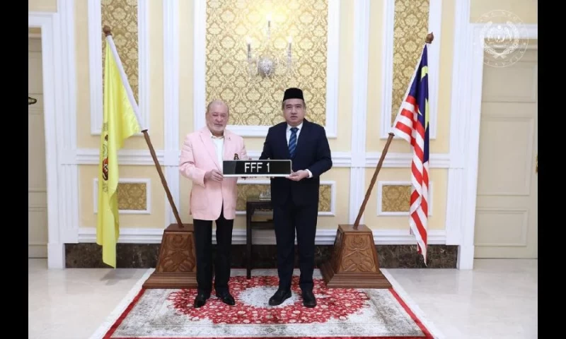 King Wins 'FFF1' License Plate for RM1.75 Million; Aims to Use Proceeds for Public Benefit