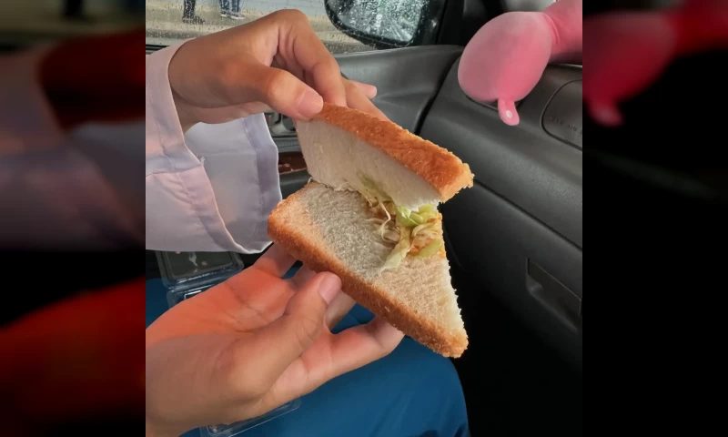 Malaysian Man Shocked by RM5.30 Sandwich with Barely Any Filling